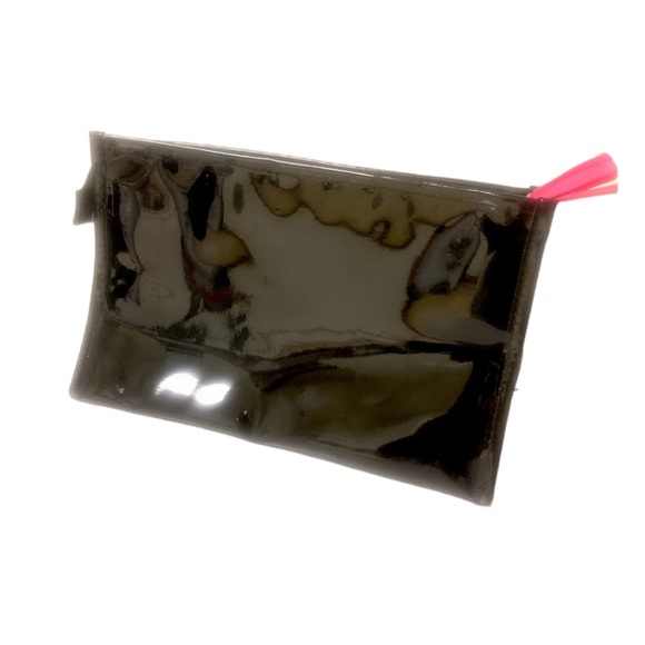 Macy’s Large Black Makeup Travel bag - NWT - Picture 2 of 11